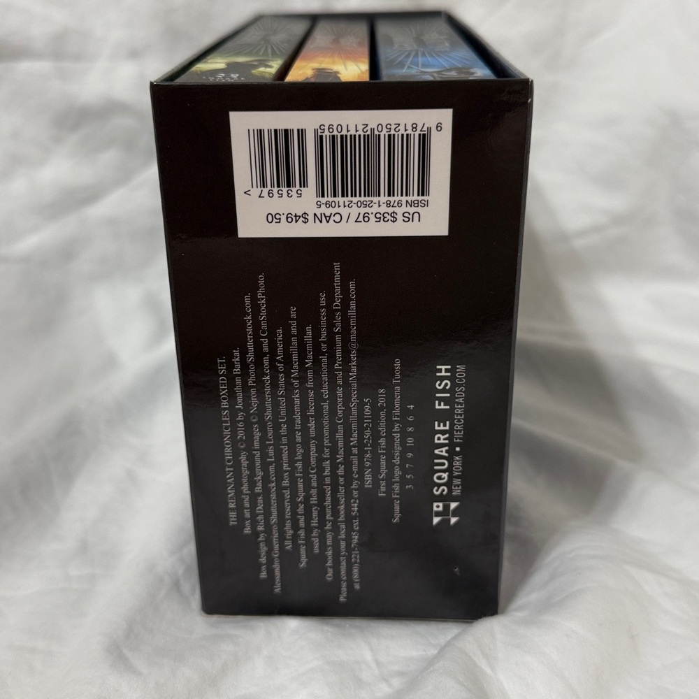“The Remnant Chronicles” Paperback YA Fantasy Boxed Book Set by Mary E. Pearson - Picture 12 of 14